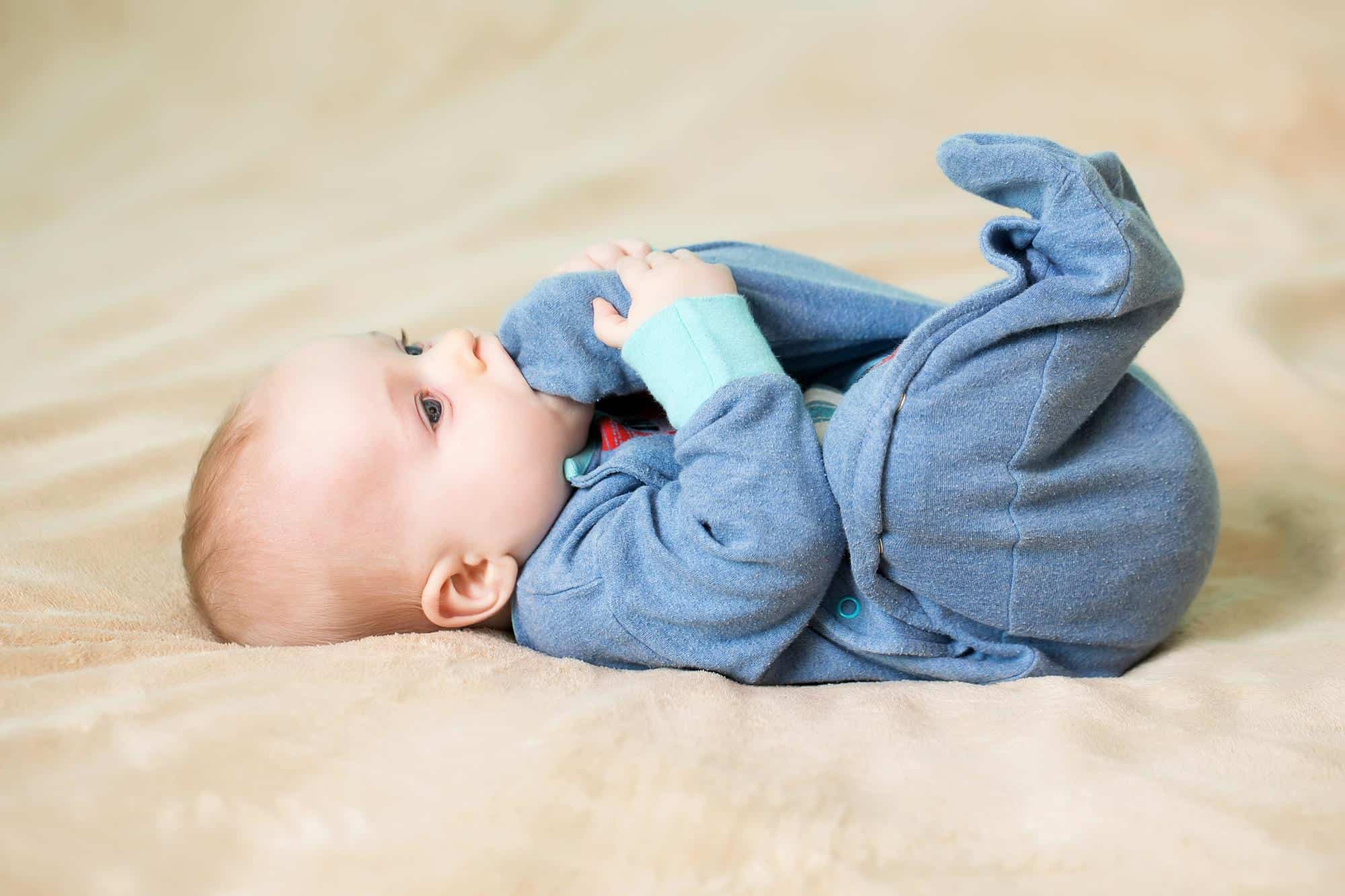 toekomst Vochtigheid Zin Hoe baby zelf in slaap laten vallen? | Slaaptipsvoorbabys