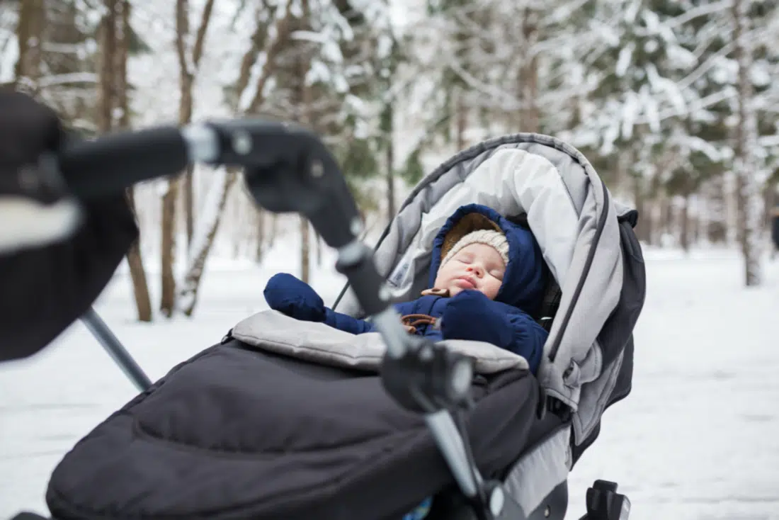 slaaptipsvoorbabys buiten slapen veilig baby