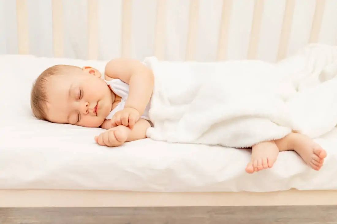Baby van 11 maanden in sprong: hoe laat je jouw kleine beter slapen?